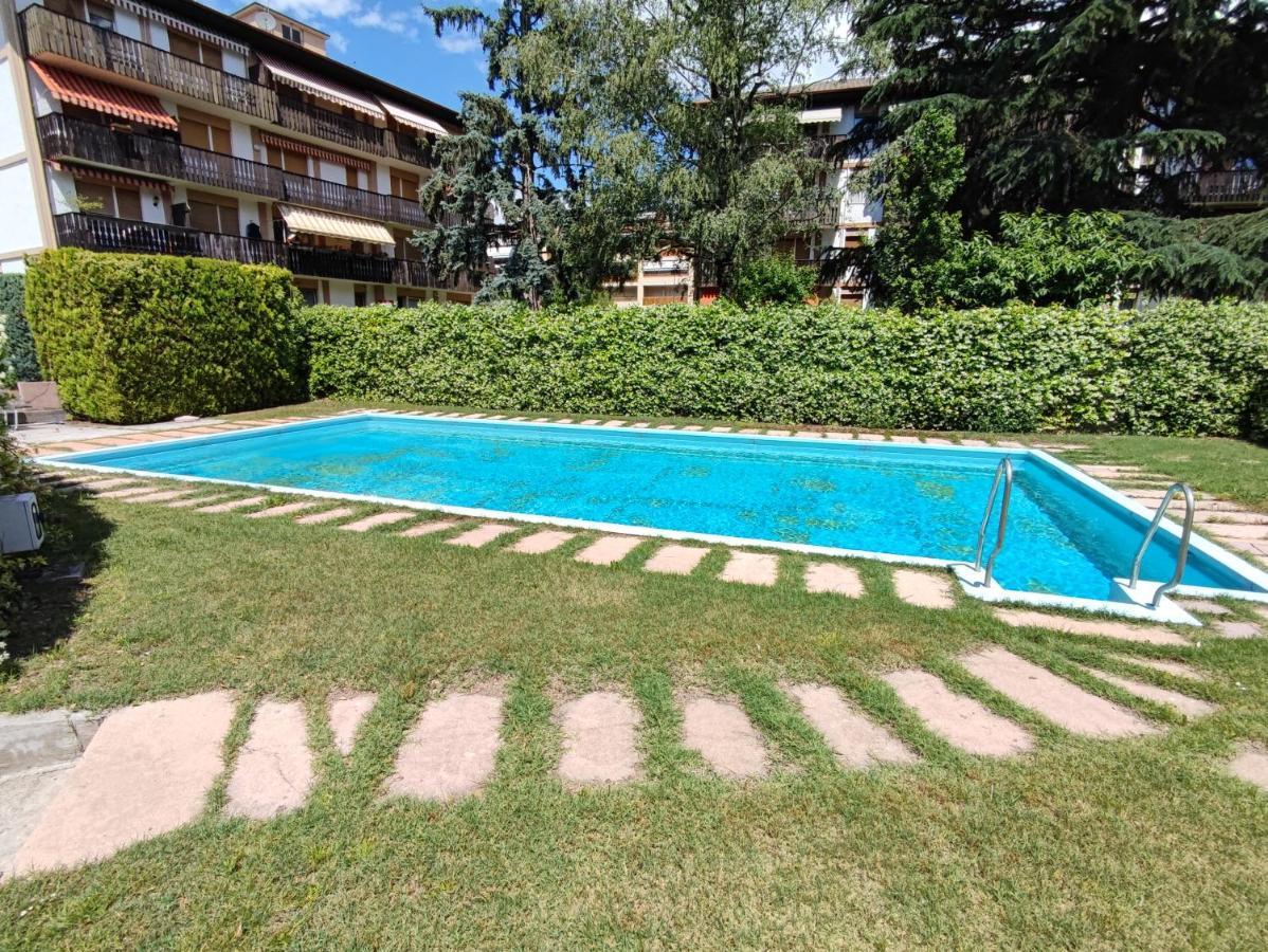 Corn Under: Eigentumswohnung Mit Aussenpool Merano Exterior foto